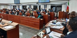 10 dec 2020 Parlement geeft goedkeuring aan vordering in staat van beschuldigingstelling Adhin (2)
